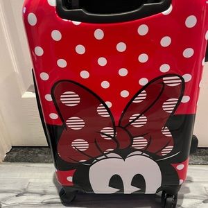 Minne suit case